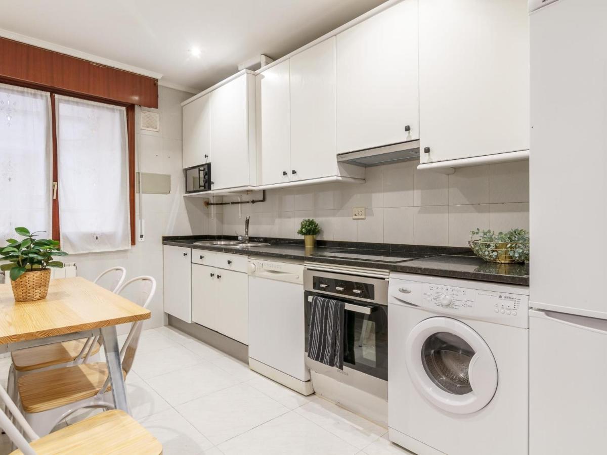 Amplio Y Recien Reformado En Indautxu Appartement Bilbao Buitenkant foto