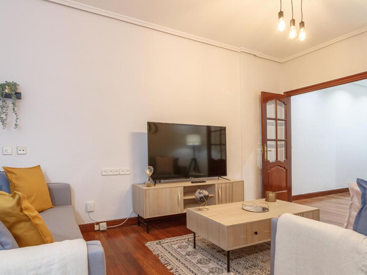Amplio Y Recien Reformado En Indautxu Appartement Bilbao Buitenkant foto